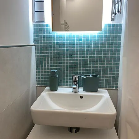 Happy Store - Zentral, Orginell, Gemuetlich Berlin