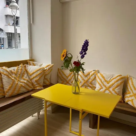 Happy Store - Zentral, Orginell, Gemuetlich Berlin